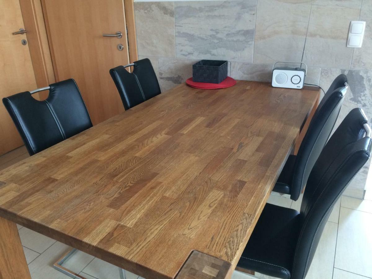 שטיינדורף אם אוסיאכר סי Ferienwohnung Frieser מראה חיצוני תמונה