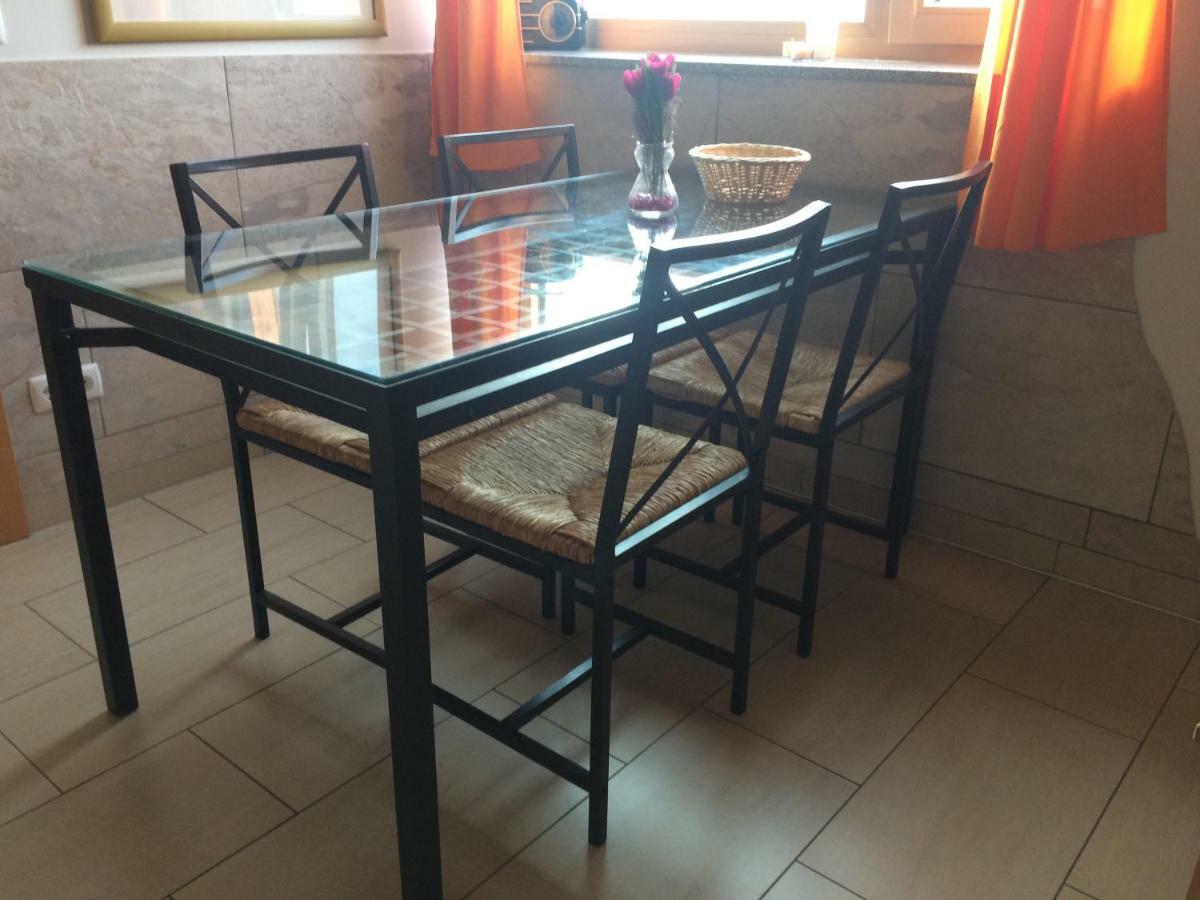 שטיינדורף אם אוסיאכר סי Ferienwohnung Frieser מראה חיצוני תמונה